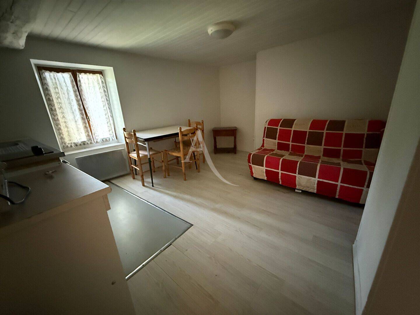 Maison à louer, 28m², SAINT SERNIN SUR RANCE