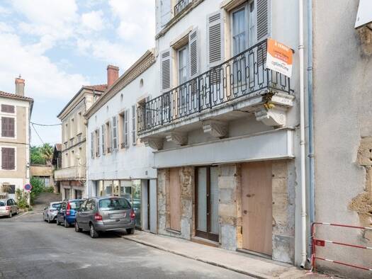Maison de ville à vendre 111 000 € 9 pièces 5 chambres 232 m² Mugron 40250