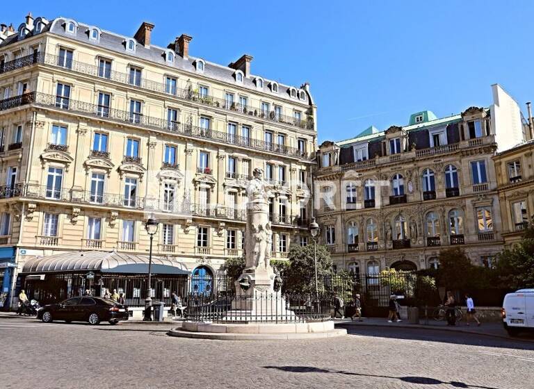Appartement à vendre 69 500 € 1 pièce 1<br/>chambre 7 m²<br/>superficie Dernier étage, 5/5<br/>étage Provence Opéra Paris 9ème 75009
