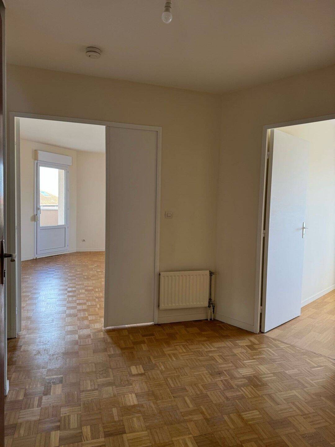 Maison à louer, 66m², LA TOUR DE SALVAGNY