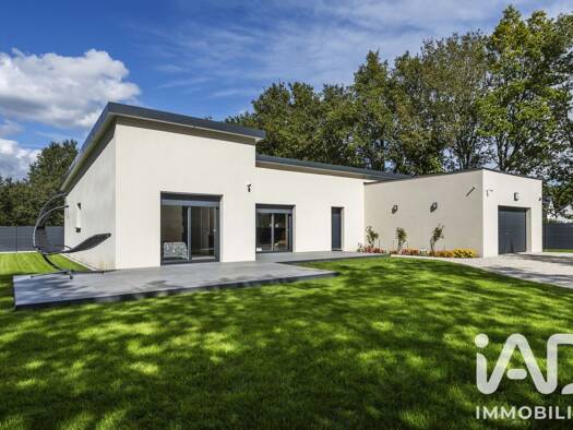 Maison à vendre 529 000 € 5 pièces 3 chambres 131 m² 1 069 m² de terrain Férel 56130