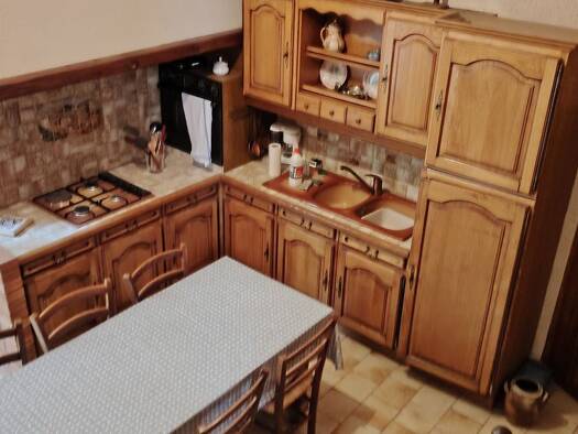 Maison à vendre 102 300 € 12 pièces 4 chambres 246 m² 155 m² de terrain Airvault 79600
