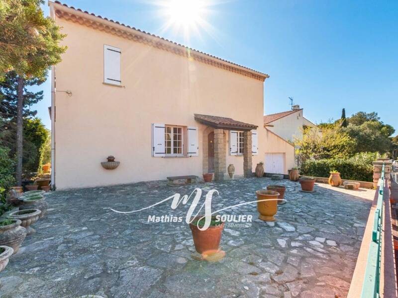 Maison à vendre, 180m², CARRY LE ROUET