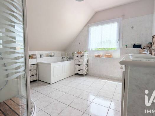 Maison à vendre 355 000 € 6 pièces 4 chambres 113 m² Clairmarais-Charles Arnould Reims 51100