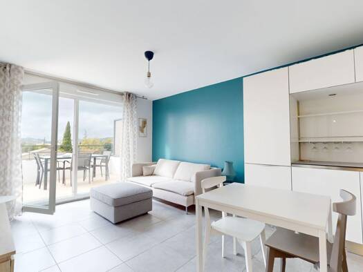 Appartement à louer 900 € 2 pièces 1 chambre 38 m² Étage 3/3 Château Gombert Marseille 13ème arrondissement 13013