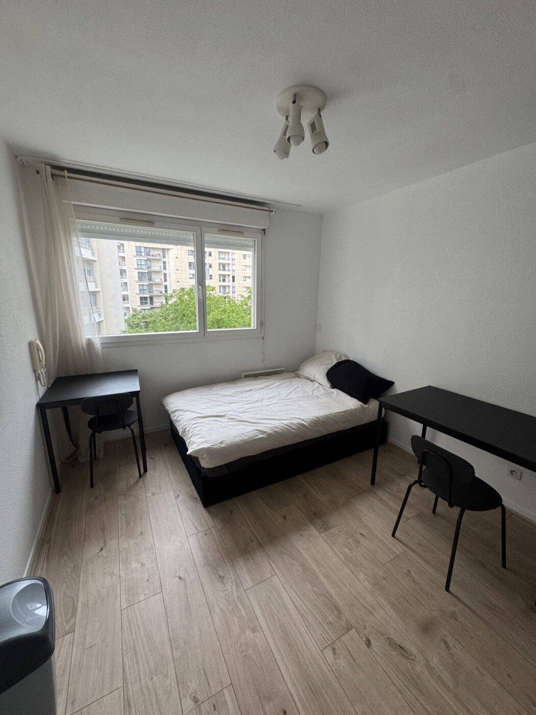 Maison à louer, 18m², COURBEVOIE