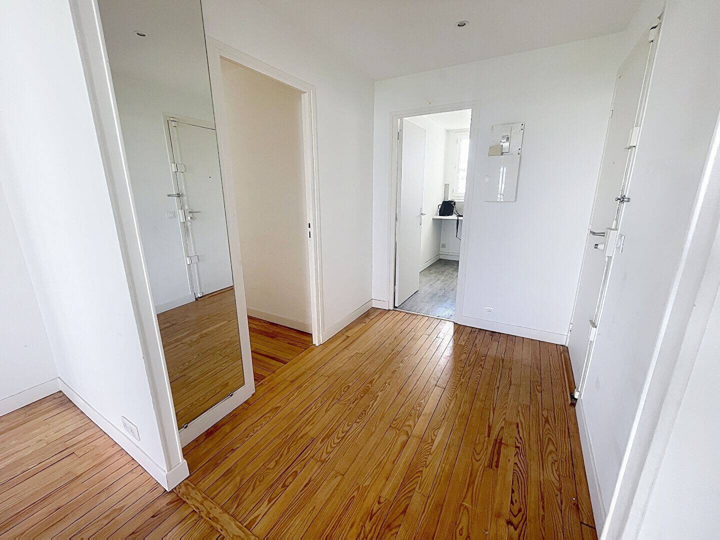 Maison à louer, 66m², COURBEVOIE