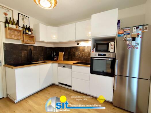 Appartement à vendre 249 000 € 4 pièces 3 chambres 85 m² RDC/3 Chasse-sur-Rhône 38670