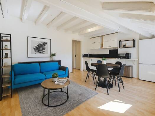 Appartement à vendre 199 000 € 4 pièces 2 chambres 100 m² Étage 3/3 Rumilly 74150