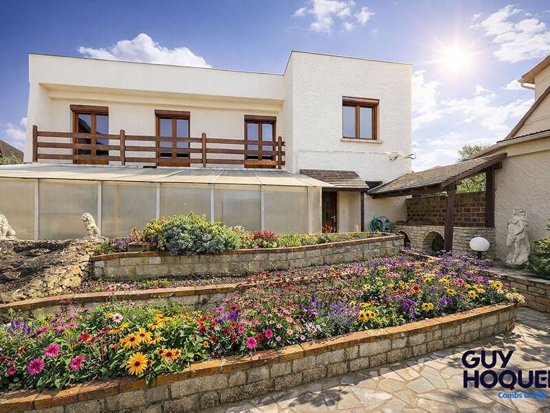Maison à vendre, 140m², COMBS LA VILLE