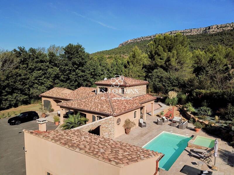 Maison à vendre, 140m², CHATEAUNEUF LE ROUGE