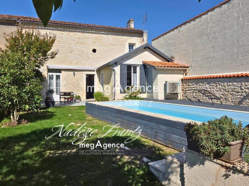 Maison à vendre, 101m², SAINT JEAN D'ANGELY