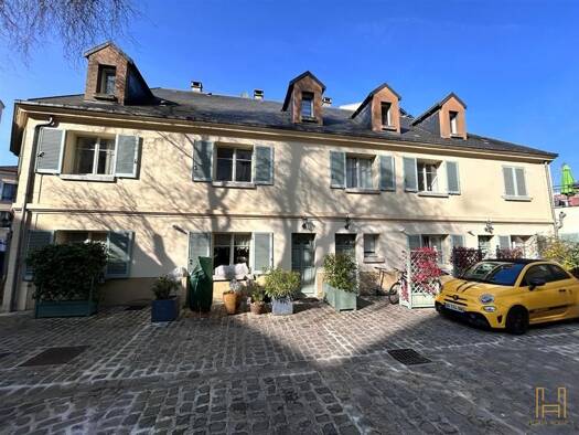 Maison à louer 3 220 € 4 pièces 3 chambres 119 m² Versailles 78000