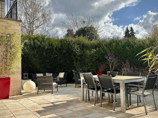 Maison à vendre 735 000 € 7 pièces 4 chambres 140 m² 330 m² de terrain Bailly 78870