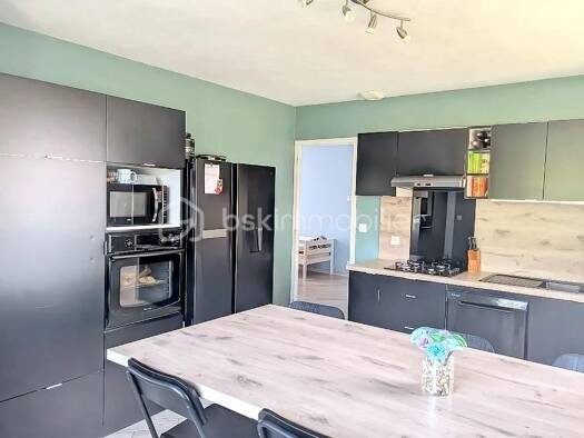 Maison à vendre 234 600 € 8 pièces 6 chambres 160 m² 900 m² de terrain La Guerche-de-Bretagne 35130
