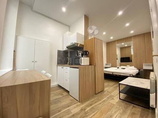 Local commercial à vendre 327 600 € 22 m² de surface de vente Arts et Métiers Paris 3ème arrondissement 75003