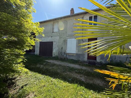Maison à vendre 168 000 € 4 pièces 4 chambres 110 m² 2 482 m² de terrain Doue 77510