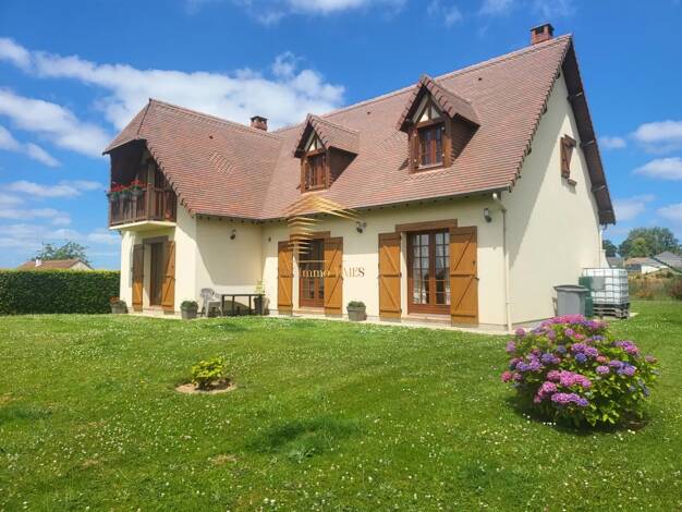 Maison à vendre 305 000 € 5 pièces 4 chambres 156 m² Auffay 76720