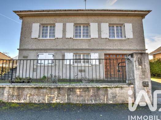 Maison de ville à vendre 117 000 € 6 pièces 4 chambres 145 m² 848 m² de terrain Bénévent-l'Abbaye 23210