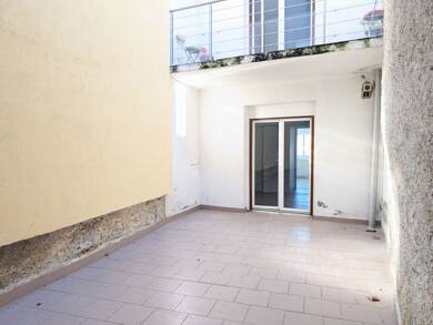 Appartement à louer 905 € 4 pièces 3 chambres 84,7 m² 1er étage Savigny 69210