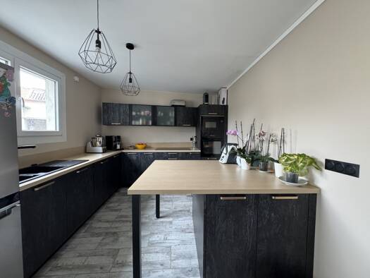 Maison à vendre 299 000 € 5 pièces 4 chambres 170 m² 1 110 m² de terrain Saint-Sauflieu 80160