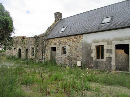 Ferme à vendre 73 670 € 1 pièce 1 chambre 100 m² 2 926 m² de terrain Plusquellec 22160
