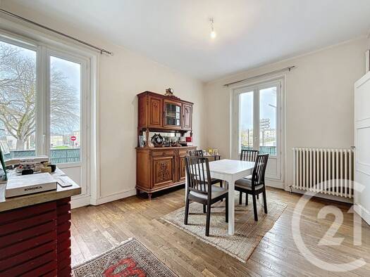 Appartement à louer 375 € 2 pièces 1 chambre 54,2 m² RDC Argentan 61200