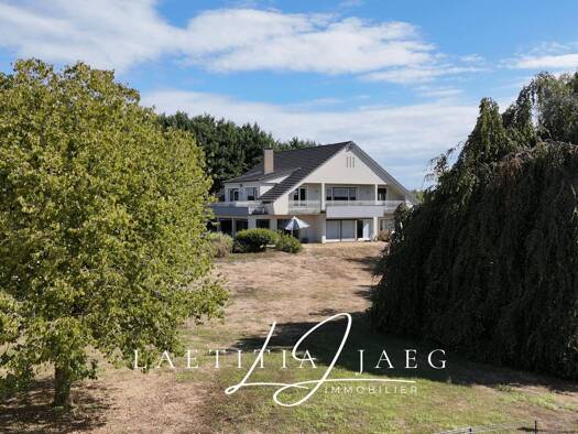 Villa à vendre 669 500 € 7 pièces 5 chambres 269 m² 8 500 m² de terrain Boofzheim 67860