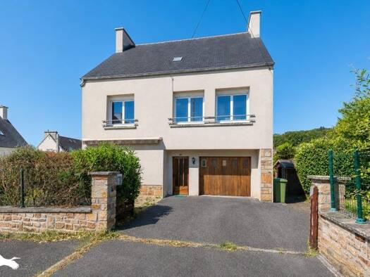 Maison à vendre 189 792 € 5 pièces 4 chambres 123 m² 568 m² de terrain Ouest Landerneau 29800