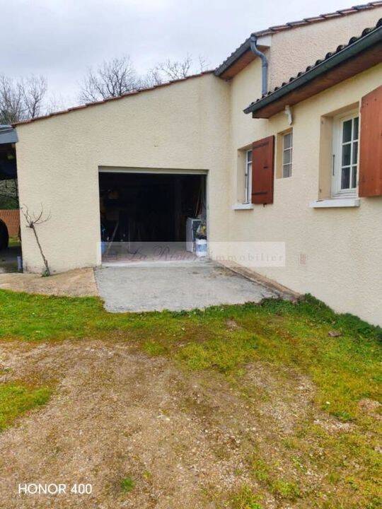 Maison à vendre, 135m², GENSAC LA PALLUE