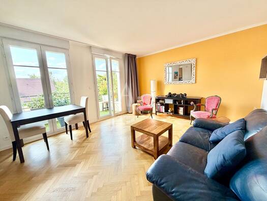 Appartement à vendre 460 000 € 3 pièces 2 chambres 68 m² Étage 2/3 Buzenval Garches 92380