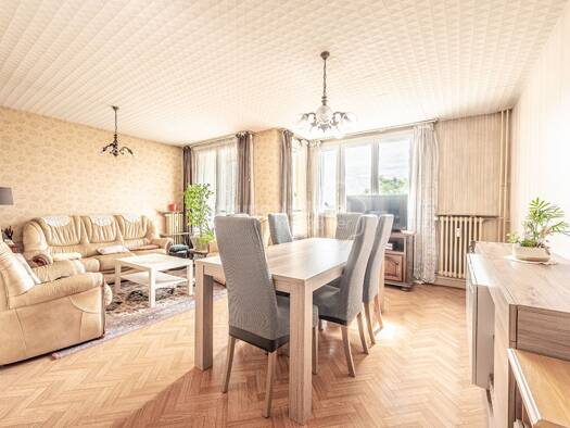 Appartement à vendre 169 000 € 4 pièces 2 chambres 68 m² Étage 3/4 Ancien Centre Ville Ermont 95120