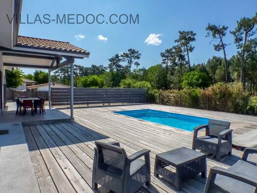 Maison à vendre - Première occupation 520 000 € 7 pièces 5 chambres 142 m² 751 m² de terrain Vensac 33590