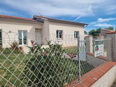 Villa à louer 1 250 € 5 pièces 4 chambres 123 m² 1 000 m² de terrain Mondonville 31700