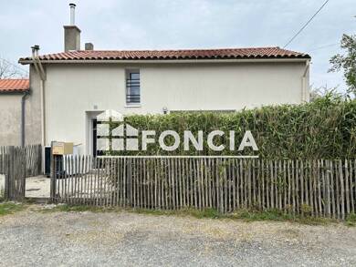Maison à louer 850 € 4 pièces 3 chambres 95,4 m² Venansault 85190