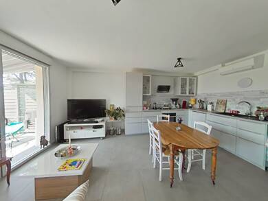 Appartement à vendre 259 000 € 3 pièces 2 chambres 70,5 m² 3ème étage Veauche 42340
