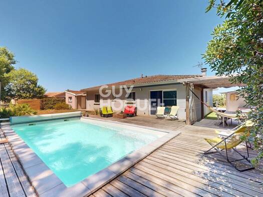 Maison de plain-pied à vendre 393 900 € 4 pièces 3 chambres 131 m² 850 m² de terrain Castres-Gironde 33640
