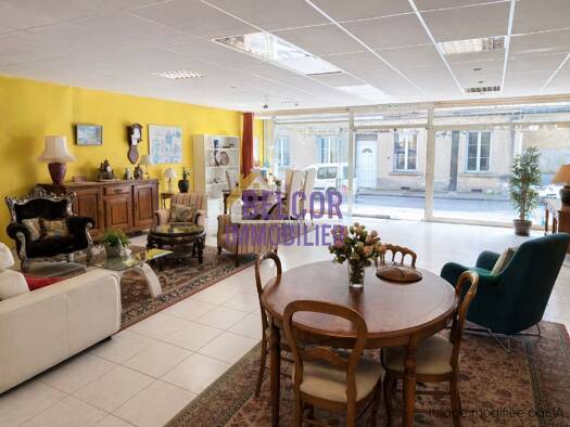 Immeuble à vendre 237 920 € 580 m² Puiseaux 45390