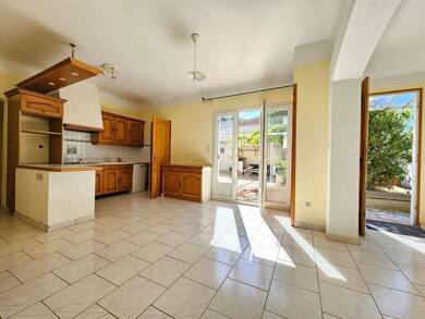 Maison de plain-pied à vendre 430 000 € 4 pièces 3 chambres 105 m² 330 m² de terrain Tante Victoire Six-Fours-les-Plages 83140