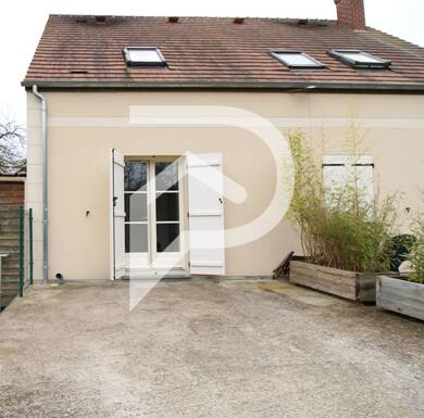 Maison à louer 890 € 3 pièces 2 chambres 42 m² Rieux 60870