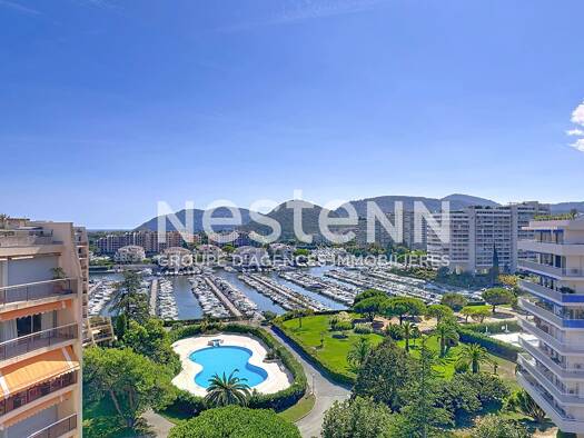 Duplex à vendre 950 000 € 4 pièces 3 chambres 124 m² Étage 10/10 Cannes Marina-La Roubine Mandelieu-la-Napoule 06210