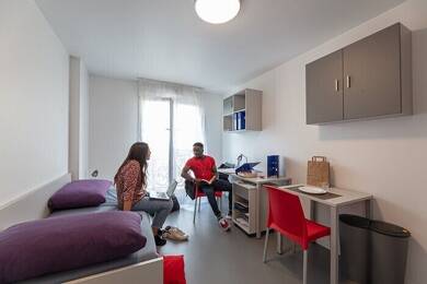 Appartement à louer 765 € 1 pièce 18 m² Le Centre Maisons-Alfort 94700