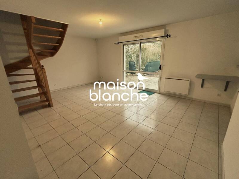 Maison à louer, 76m², SURGERES