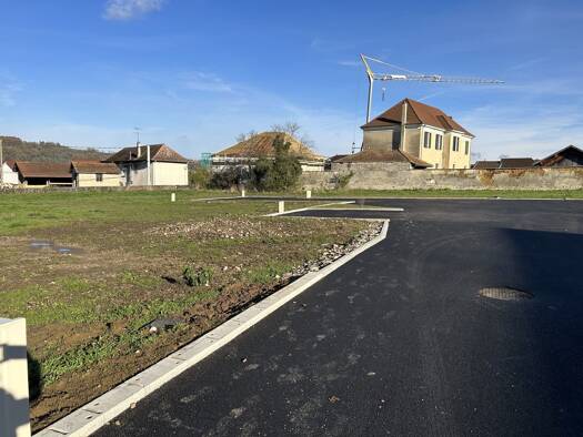 Terrain constructible viabilisé à vendre 127 000 € 608 m² de terrain Saint-Chef 38890