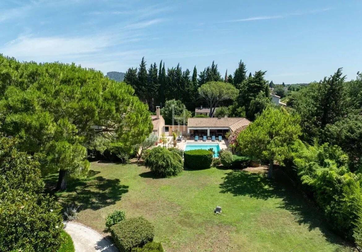 Maison à vendre, 302m², FONTVIEILLE