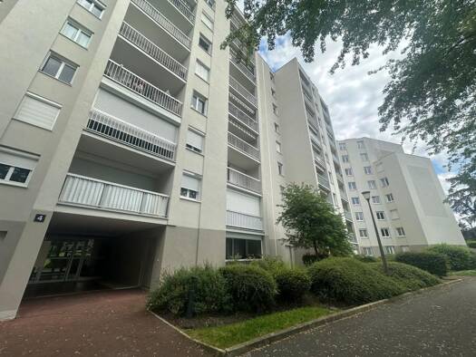 Appartement à vendre 251 450 € 4 pièces 3 chambres 88,59 m² RDC Les Noyers de Saint Edme Franconville 95130