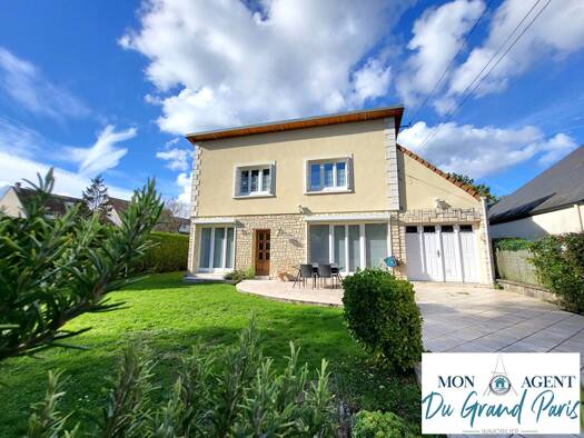 Maison à vendre 498 000 € 7 pièces 5 chambres 135 m² 403 m² de terrain Haut Guichet-Centre Ouest Orsay 91400