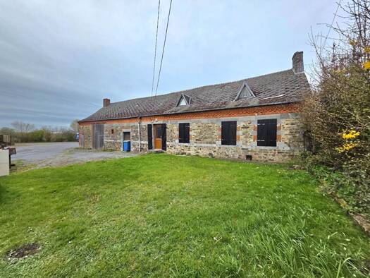 Maison de plain-pied à vendre 150 990 € 4 pièces 1 chambre 104 m² 5 230 m² de terrain Mondrepuis 02500