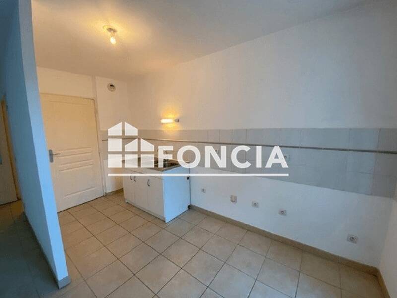 Maison à louer, 65m², MARSEILLE 13E