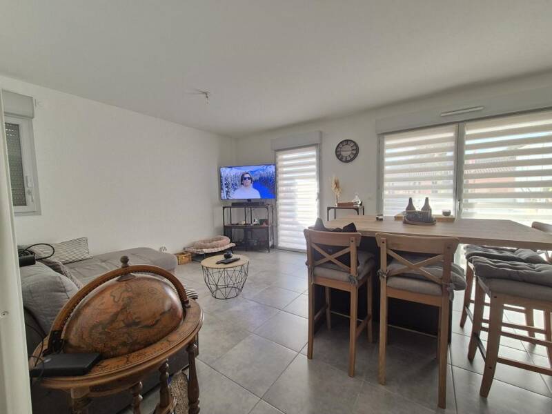 Maison à vendre, 58m², CHATEAUNEUF VILLEVIEILLE